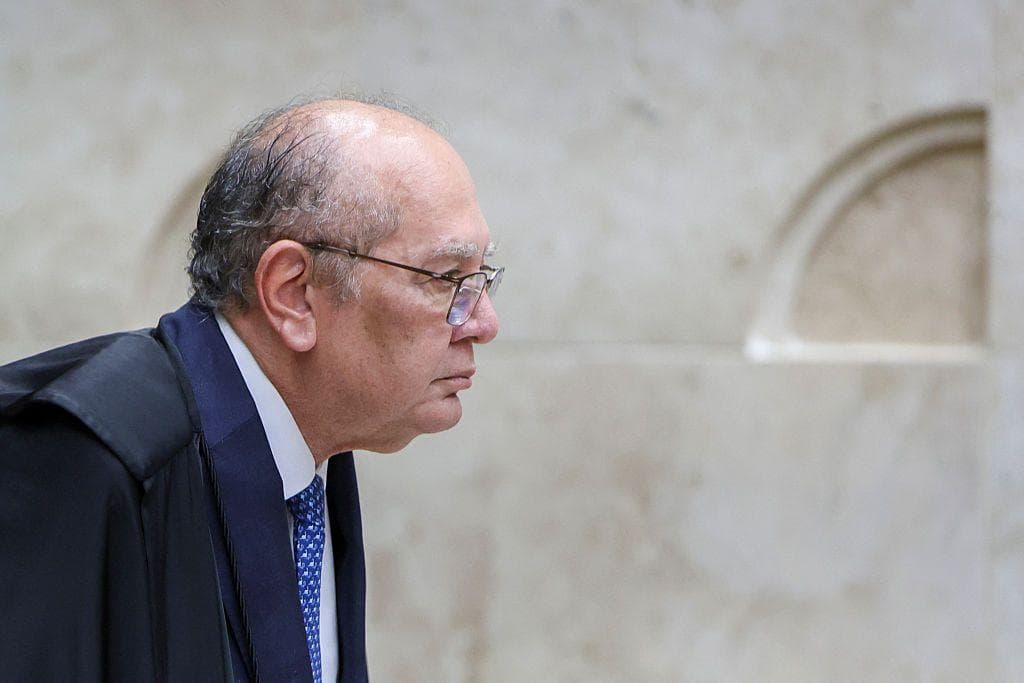 Gilmar Mendes propõe inclusão de acusações contra André Mendonça na pauta do STF